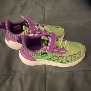 Gentle worn Hulk Adidas